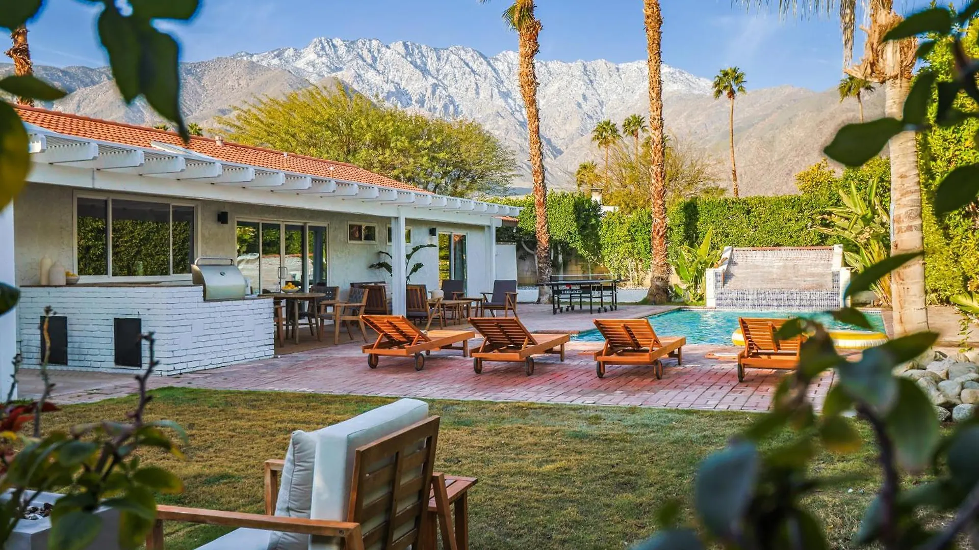 Palm Springs Villa For 12, Pool, Casita, Game Room